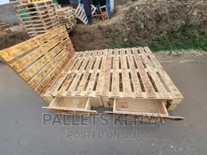 Pallet Bed- Detachable With Drawers (5*6ssized;,)