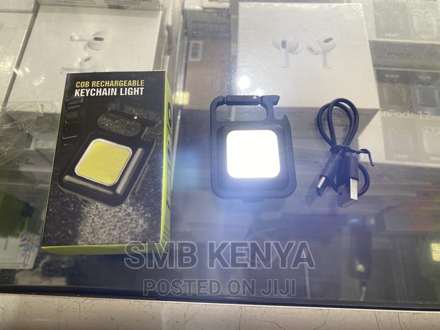 Rechargeable Keychain Led Light - thumbnail 2