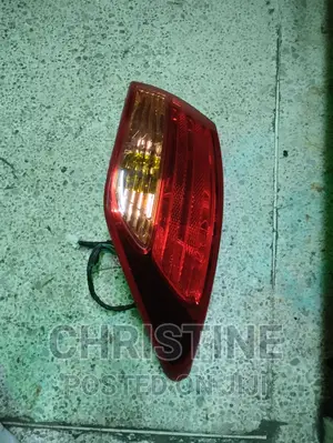Nissan Syphy Bluebird Tailight