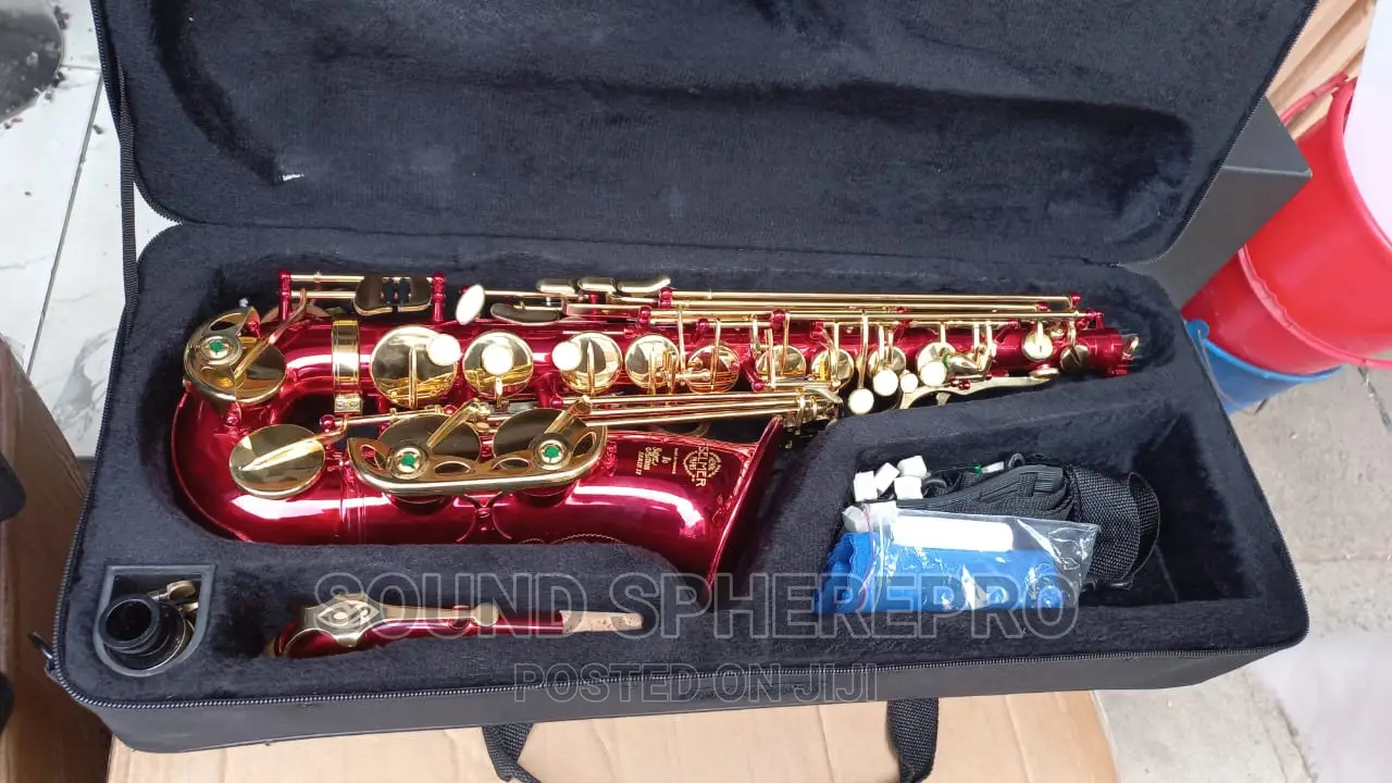 Selmer Red Alto-Saxaphone