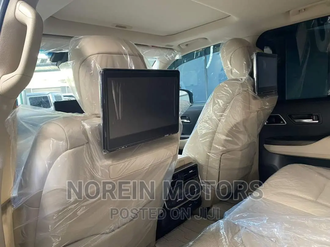 New Toyota Land Cruiser 2023 White