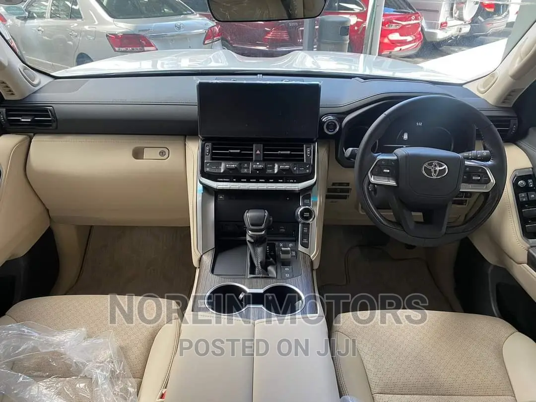 New Toyota Land Cruiser 2023 White