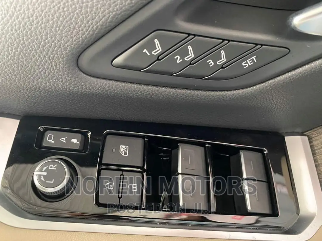 New Toyota Land Cruiser 2023 White