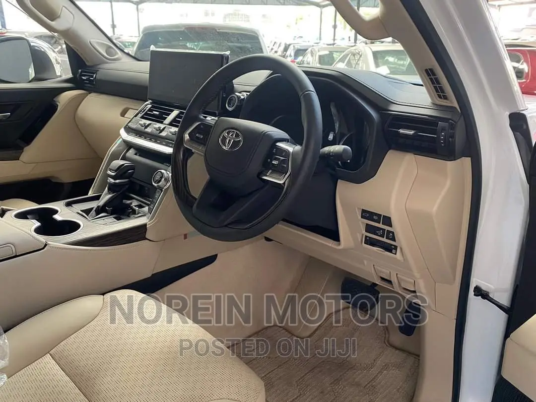 New Toyota Land Cruiser 2023 White