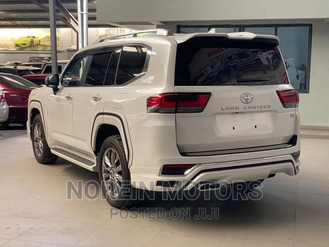 New Toyota Land Cruiser 2023 White