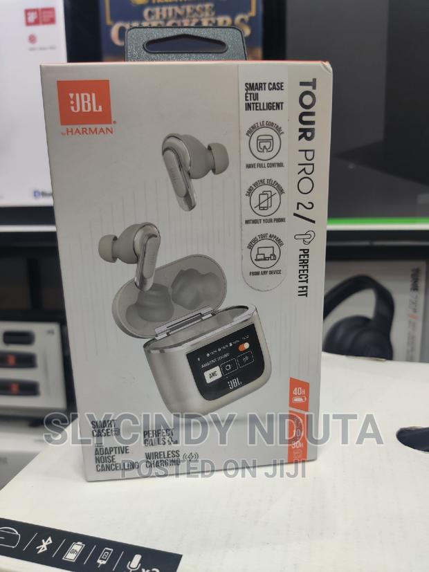 JBL Tour Pro 2 - main view