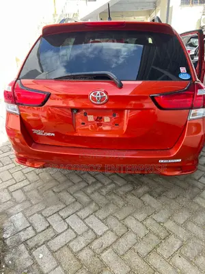 Toyota Corolla Fielder 2018 Red