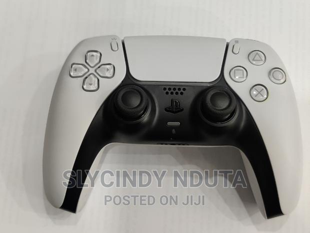 Preowned Ps5 Pad - main view