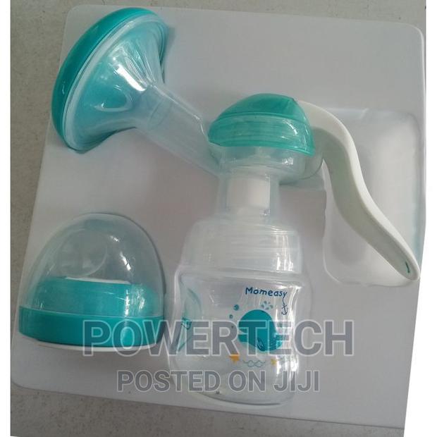 Manual Breast Pump. - main view