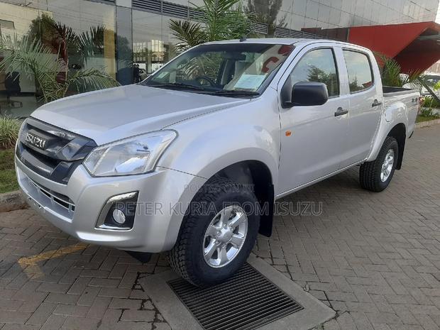 Euro 4 Isuzu Dmax 4×4 Double Cabin - thumbnail 5