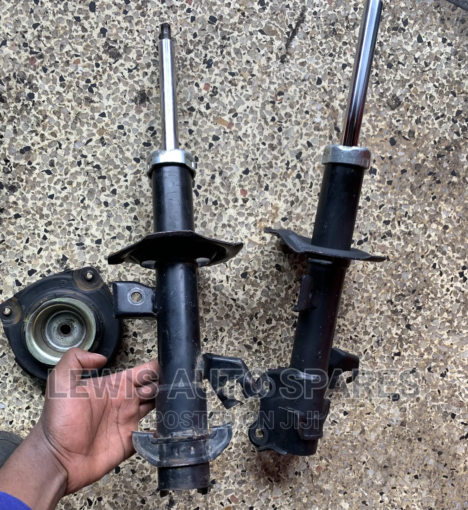 Shork Absorber Nissan Cube