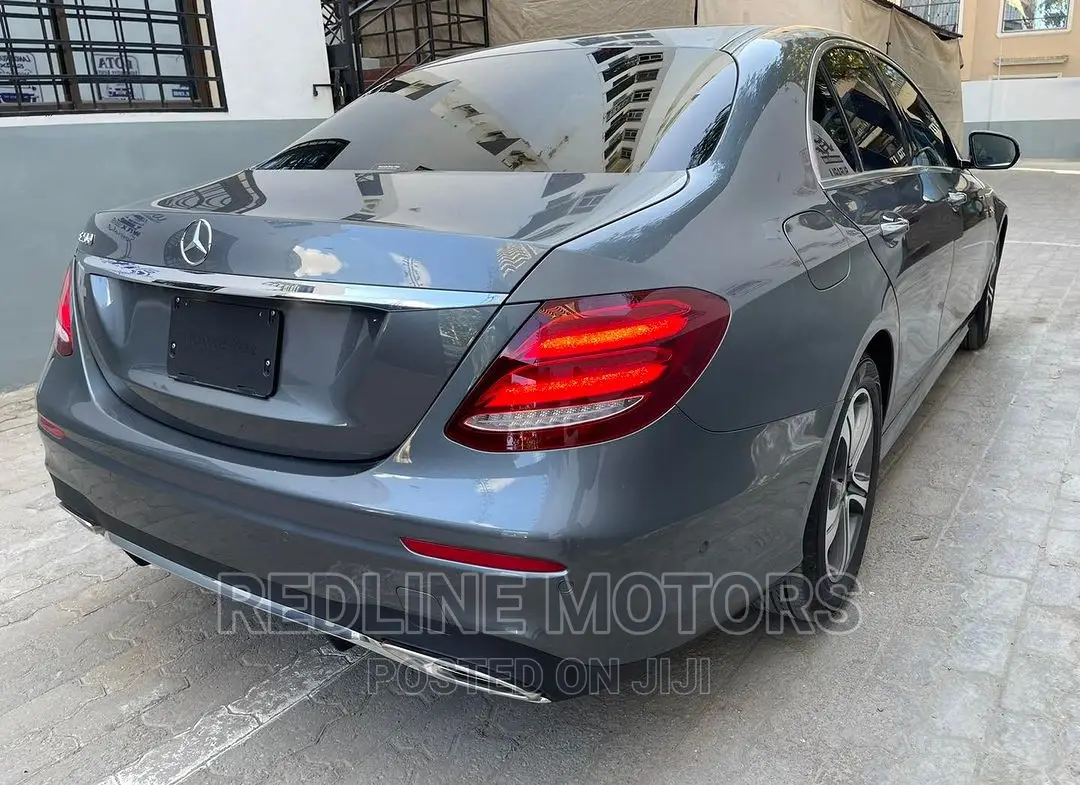 Mercedes-Benz E200 2016 Gray