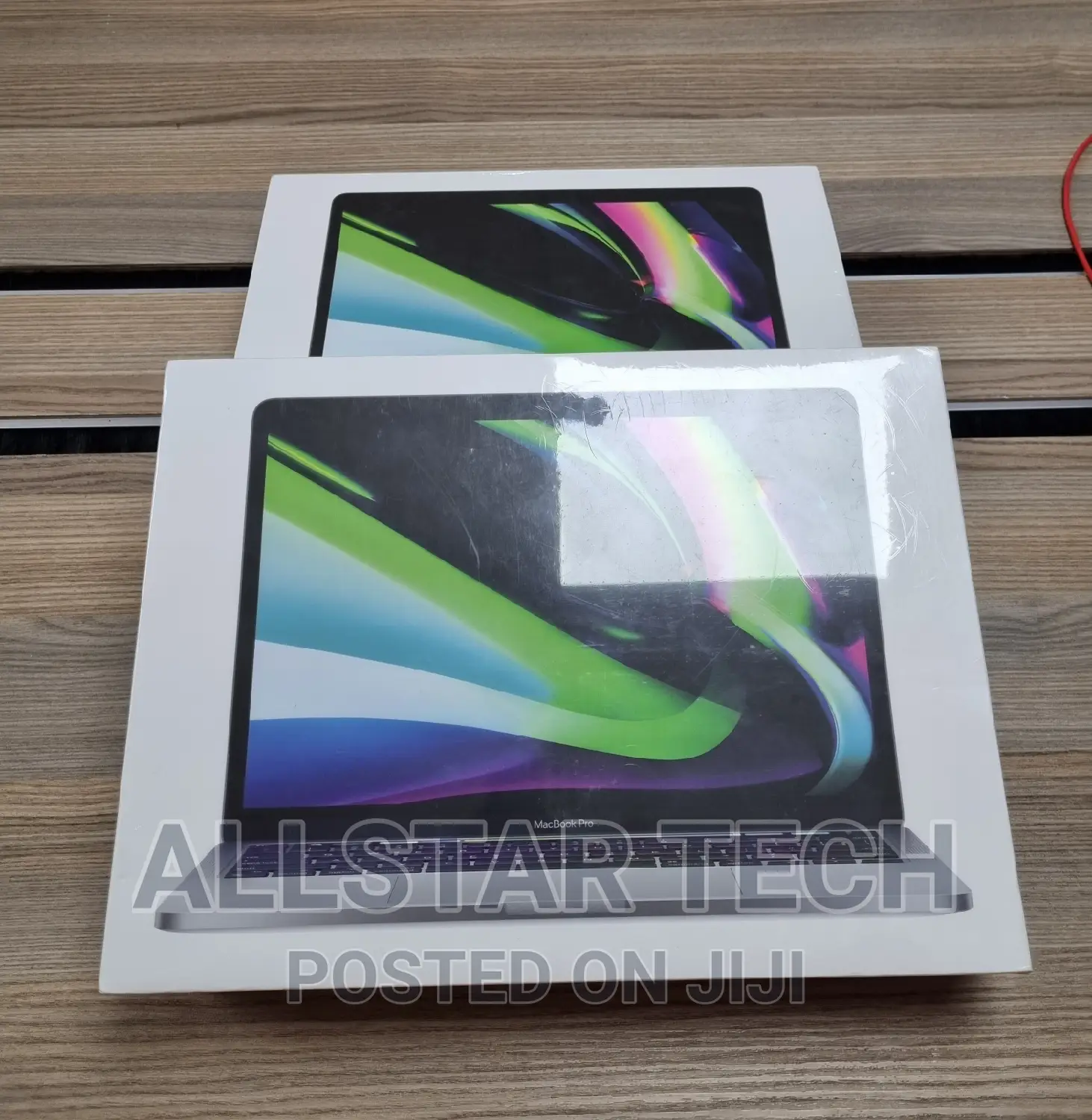 New Laptop Apple MacBook Pro 2022 M2 8GB Apple M2 SSD 256GB