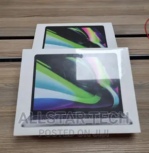 New Laptop Apple MacBook Pro 2022 M2 8GB Apple M2 SSD 256GB