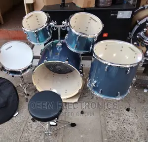 Tama Drumset 5pcs- Shiny Blue
