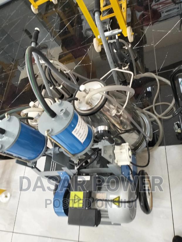 Two Cow Milking Machine - thumbnail 2