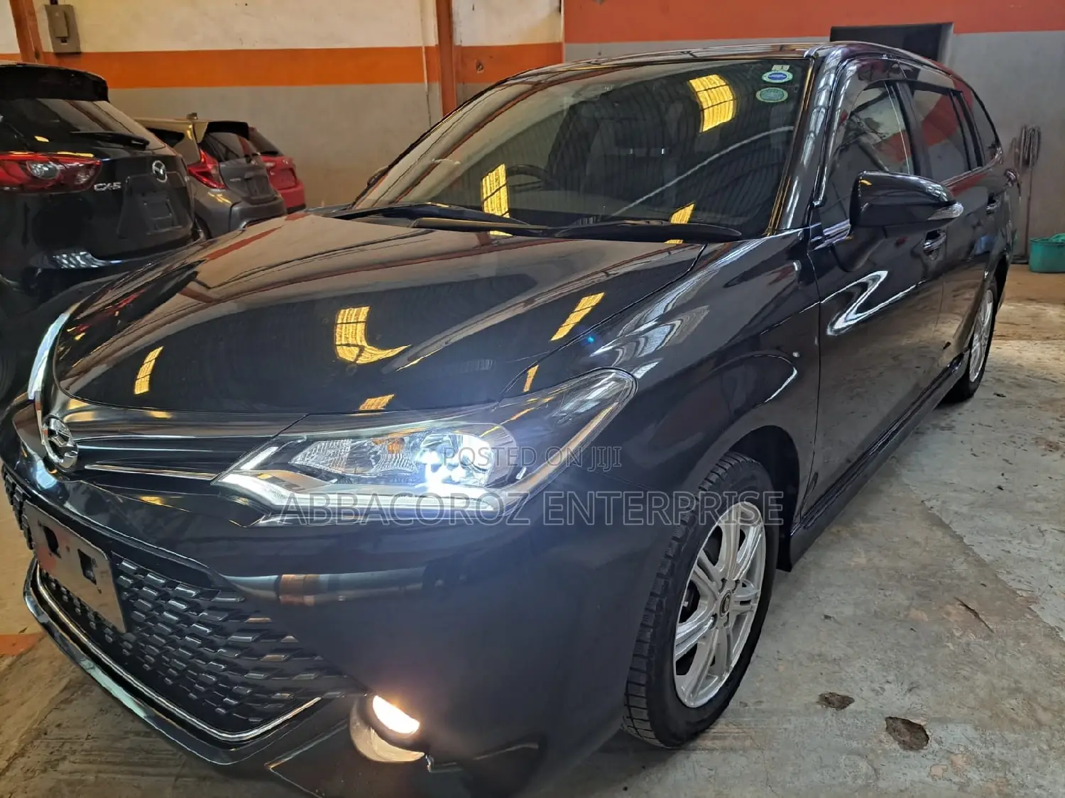 Toyota Corolla Fielder 2018 Black