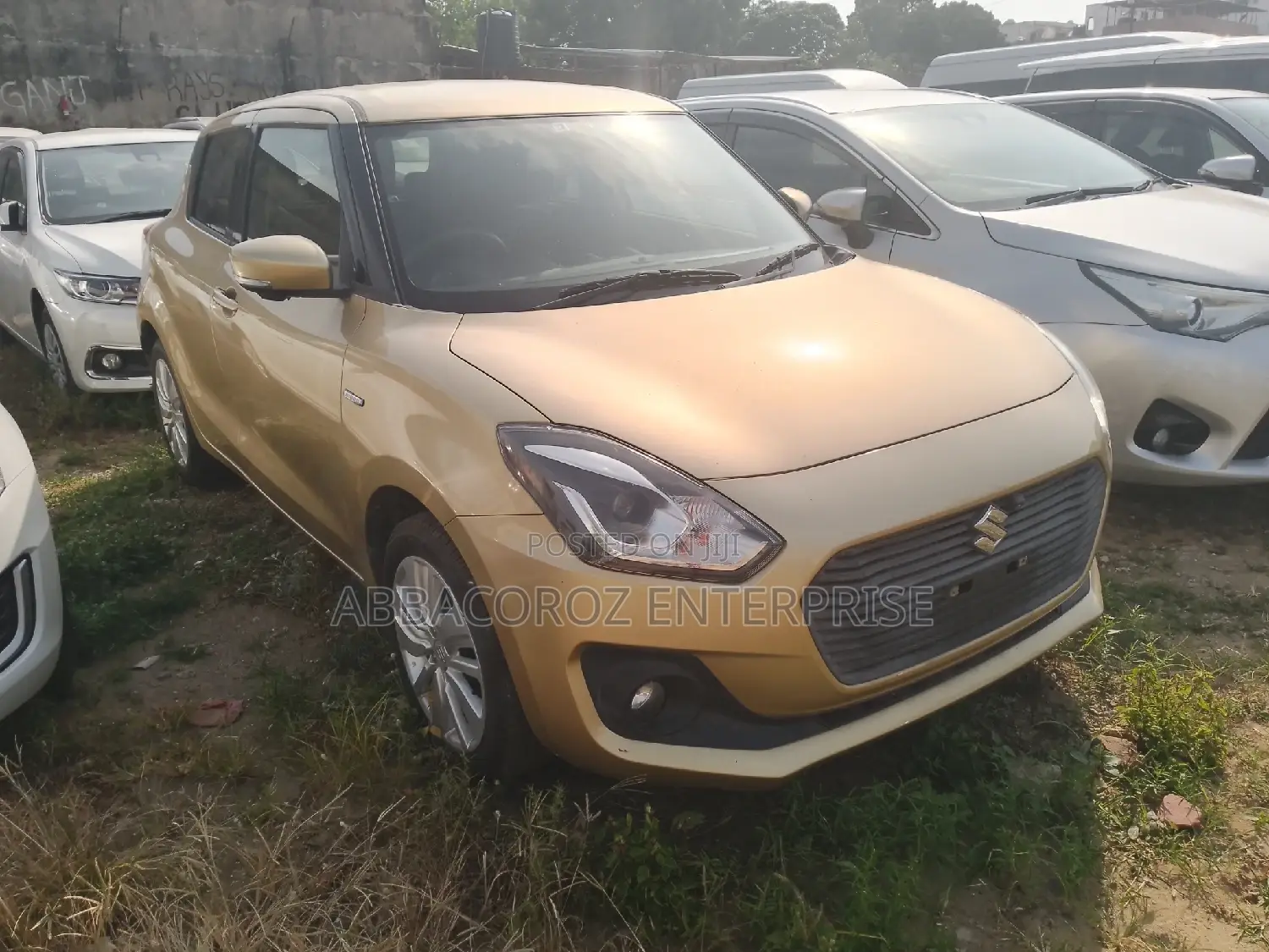 Suzuki Swift 2016 Gold