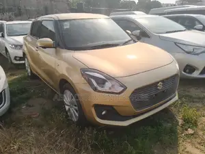 Suzuki Swift 2016 Gold
