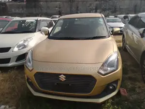 Suzuki Swift 2016 Gold