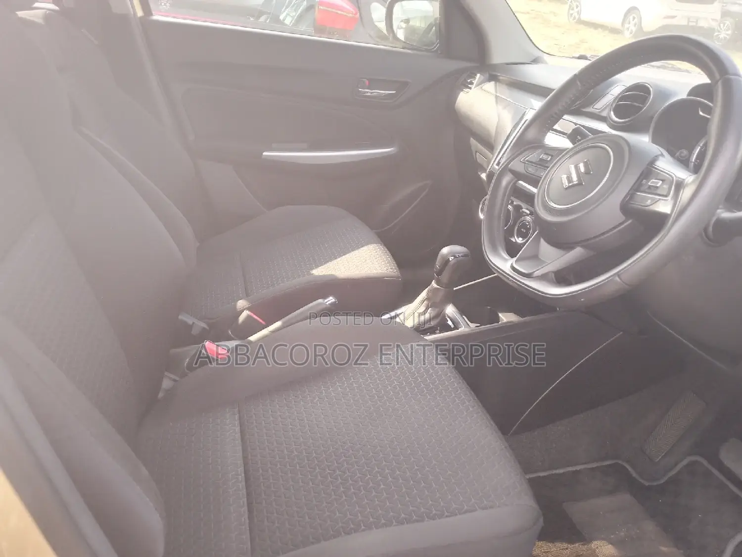 Suzuki Swift 2016 Gold