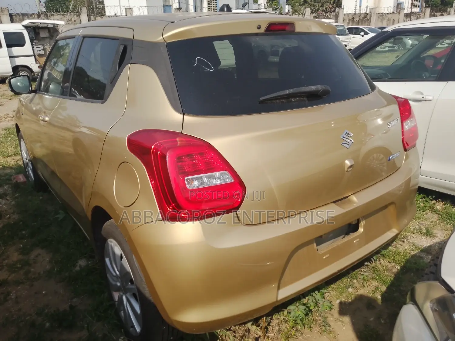 Suzuki Swift 2016 Gold