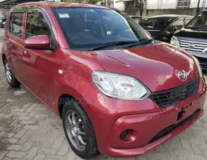 Toyota Passo 2017 Red