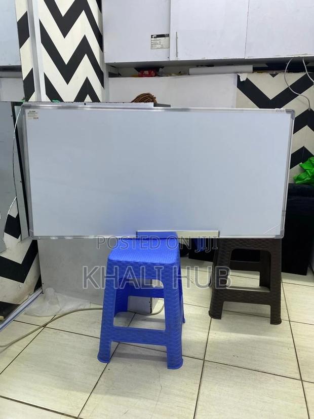 White Board 4ft by 2ft - main view
