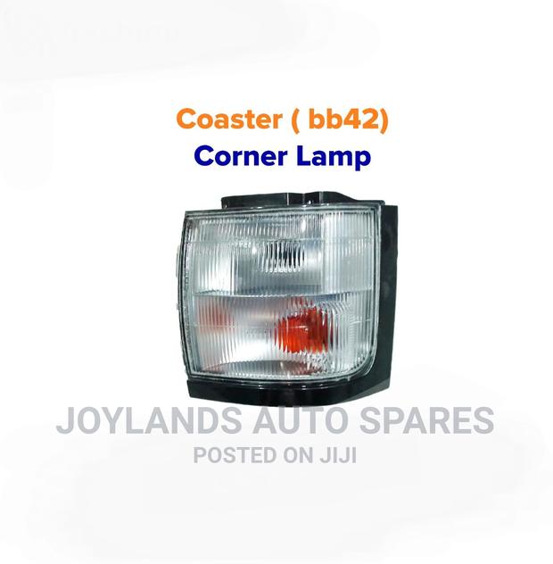 Coaster Bb42 Corner Lamp