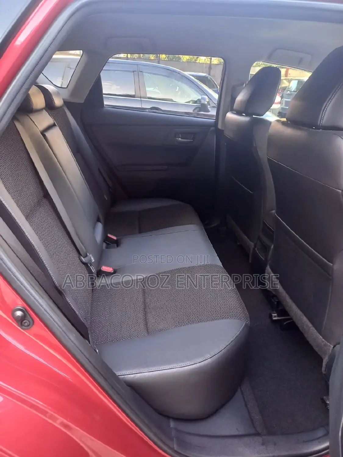Toyota Auris 2016 Red
