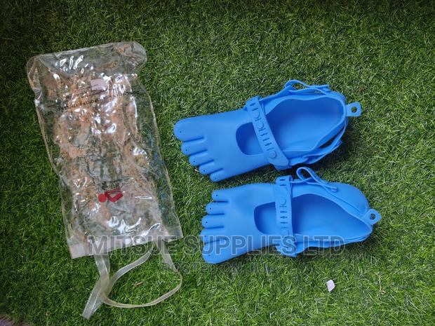 Pair Of Beach Shoe Silicone Size 8 Uk - main view
