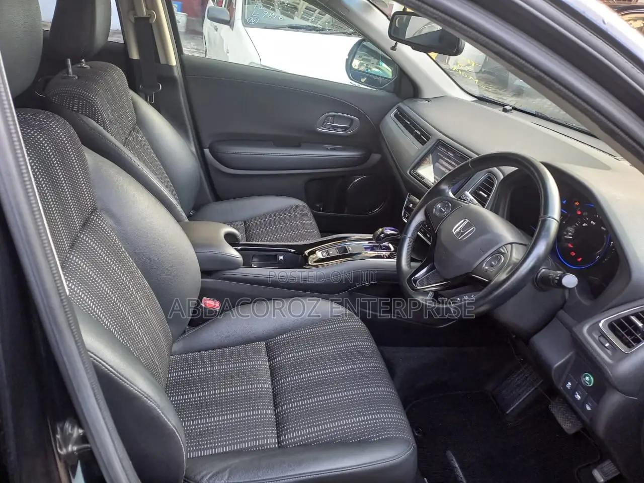 Honda Vezel 2016 Black