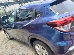 Honda Vezel 2016 Blue