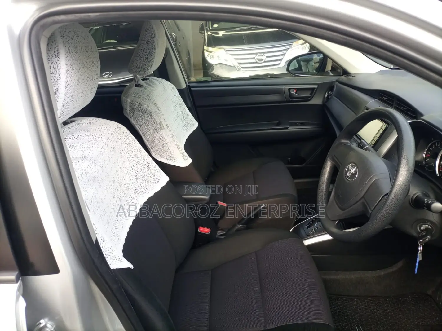 Toyota Corolla Fielder 2017 Silver