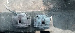 Toyota Hiace Front Caliper