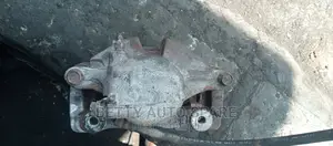 Toyota Hiace Front Caliper