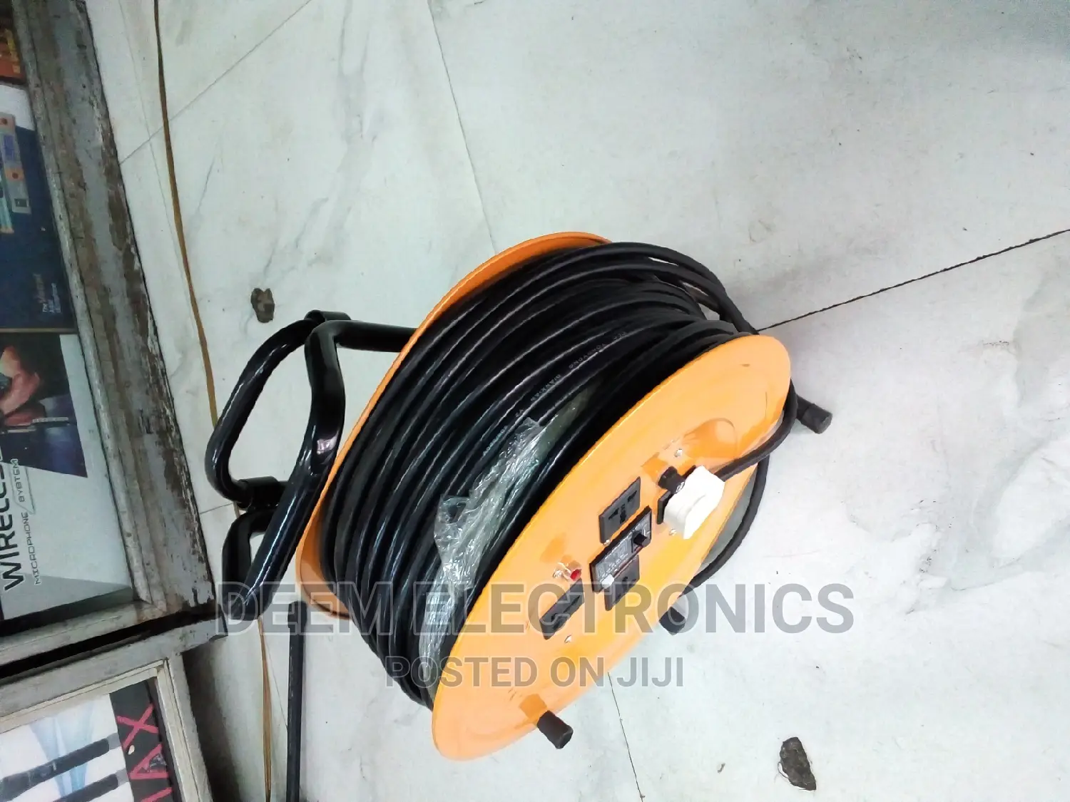 Reel 100 Meter Extension 2.5mm (3core)