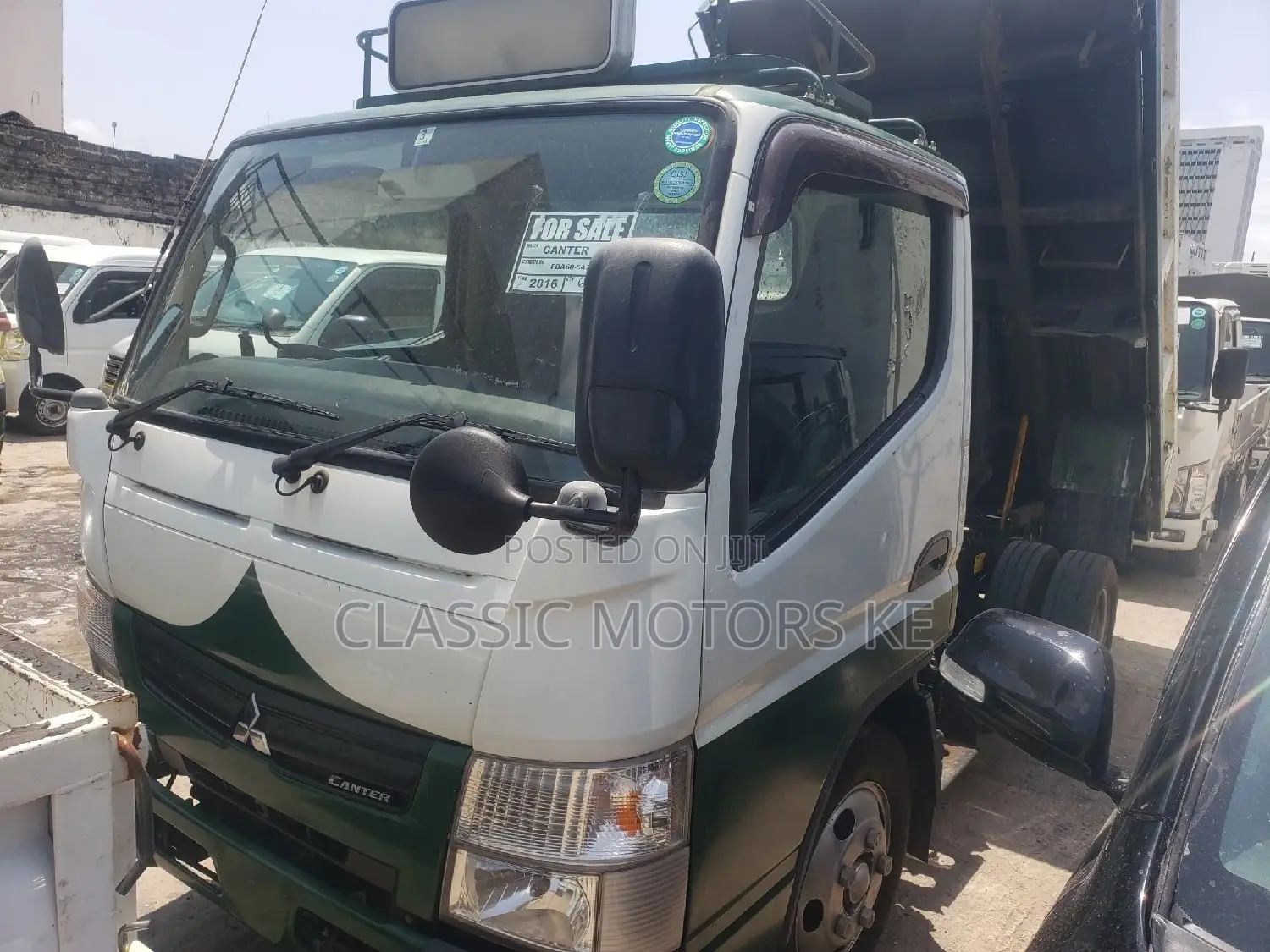 Mitsubishi Fuso Canter Tipper