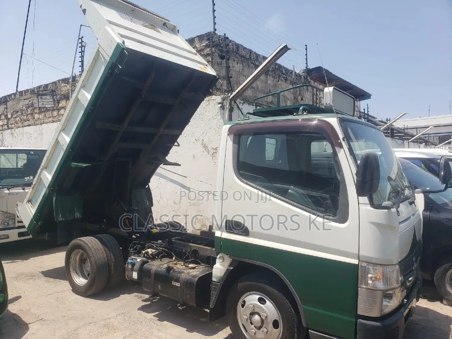 Mitsubishi Fuso Canter Tipper