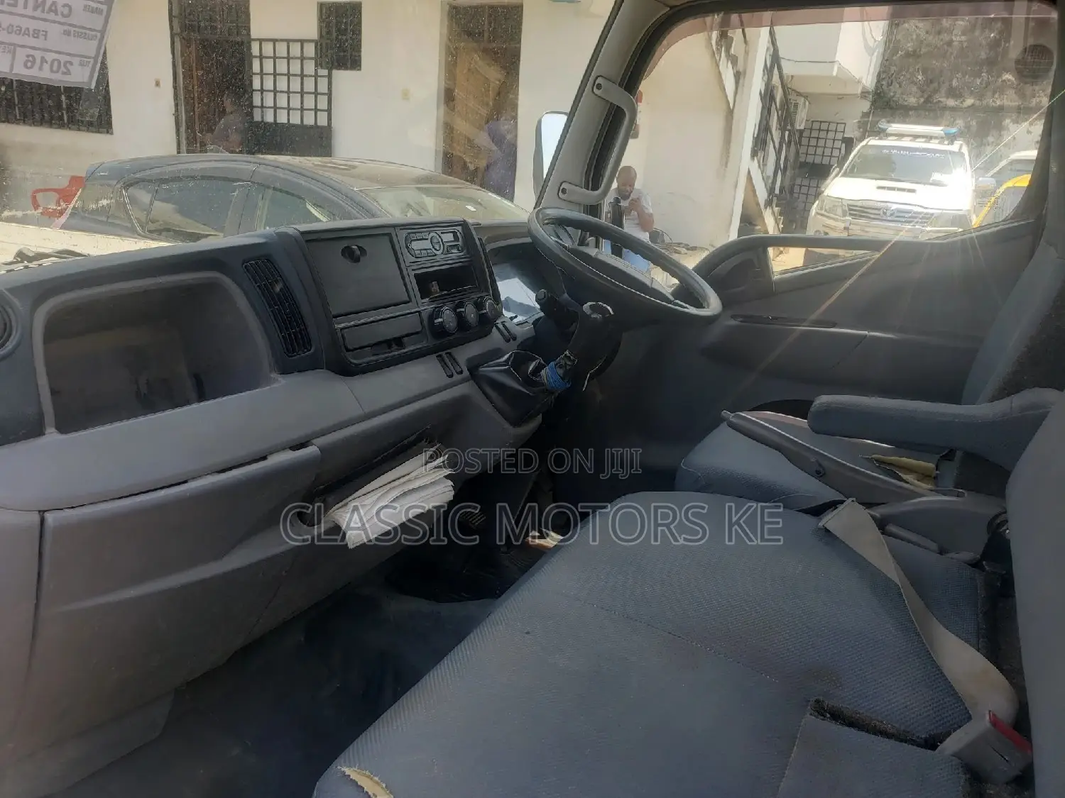 Mitsubishi Fuso Canter Tipper