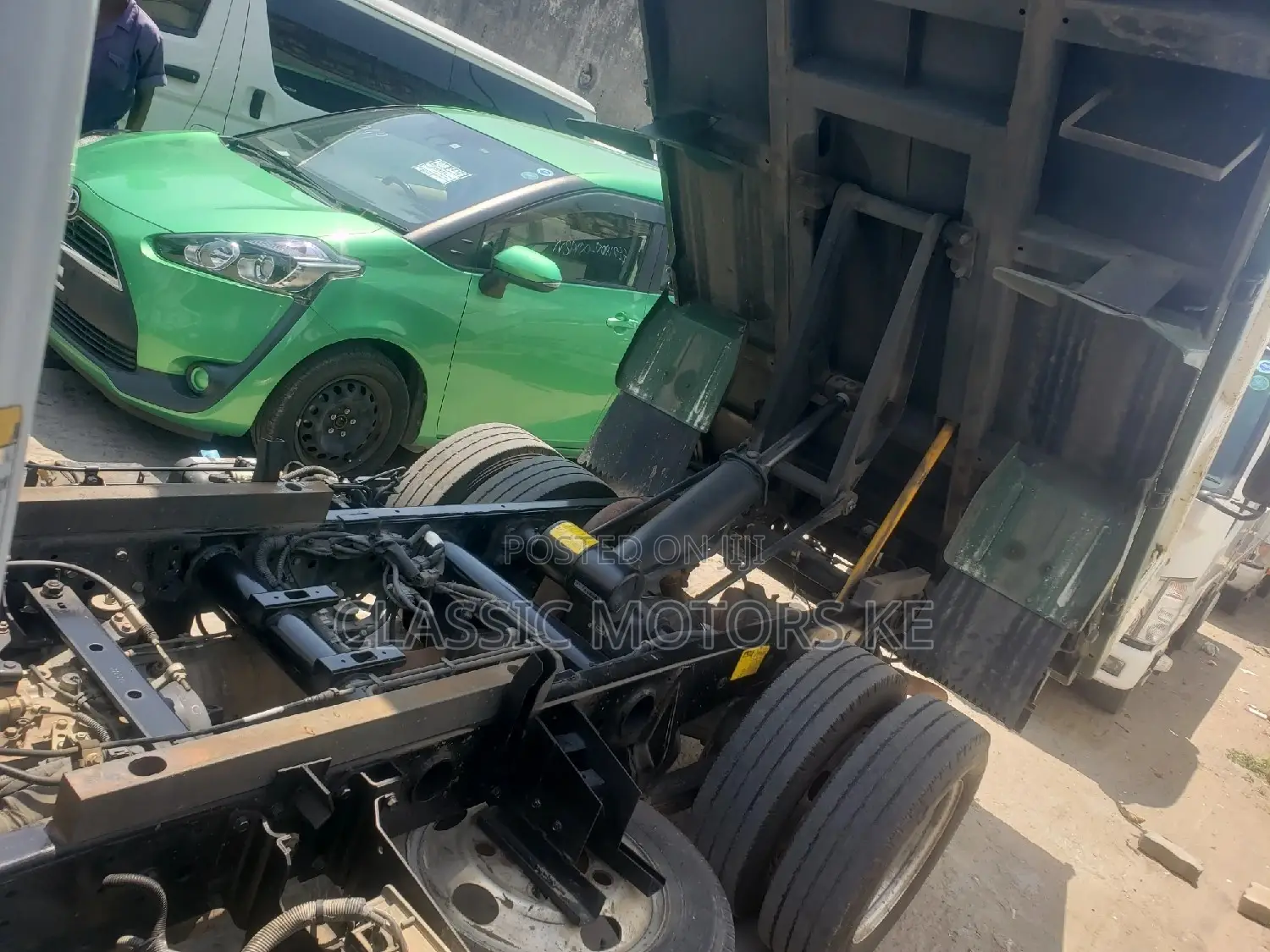 Mitsubishi Fuso Canter Tipper