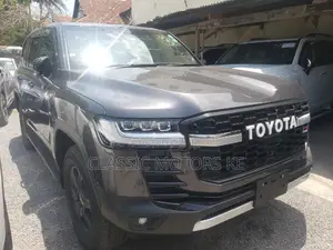 New Toyota Land Cruiser 3.3 Diesel 4WD 2022 Gray