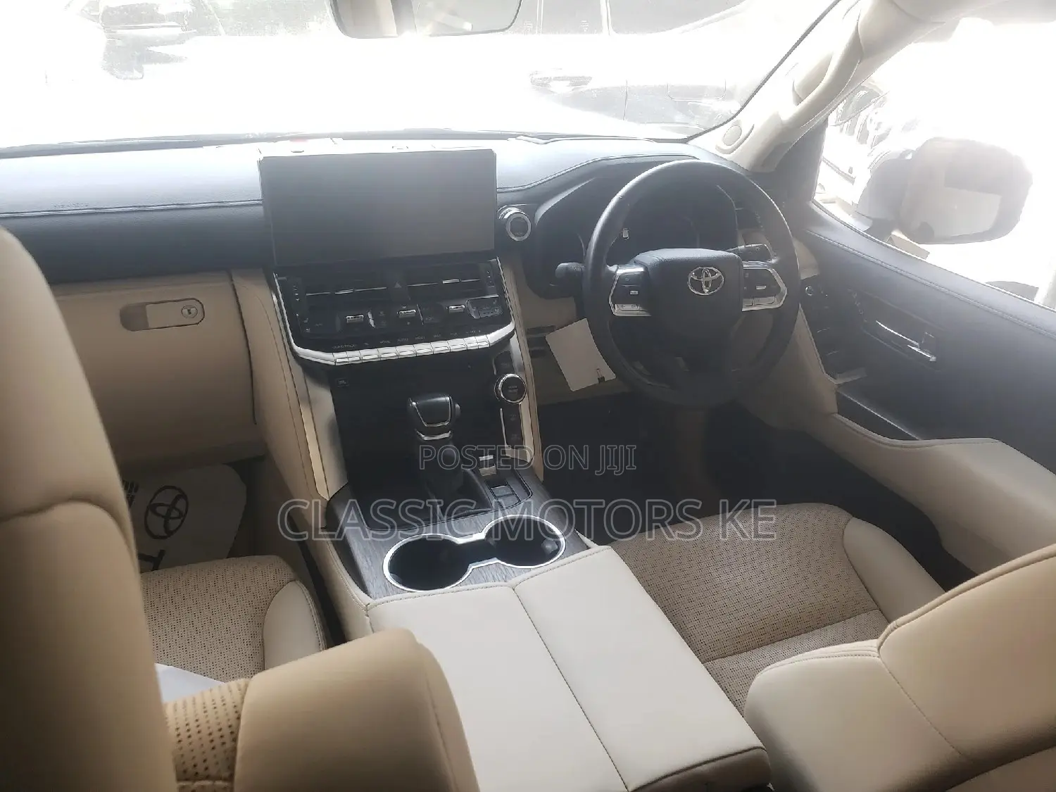 Toyota Land Cruiser 3.3 Diesel 4WD 2022 White
