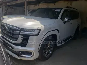Toyota Land Cruiser 3.3 Diesel 4WD 2022 White