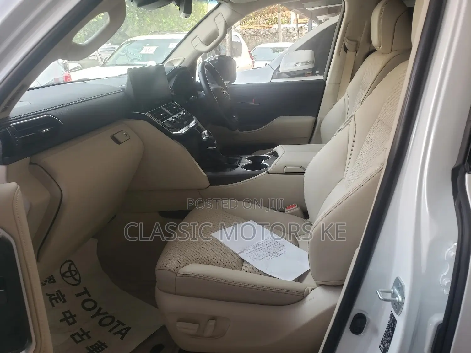 Toyota Land Cruiser 3.3 Diesel 4WD 2022 White