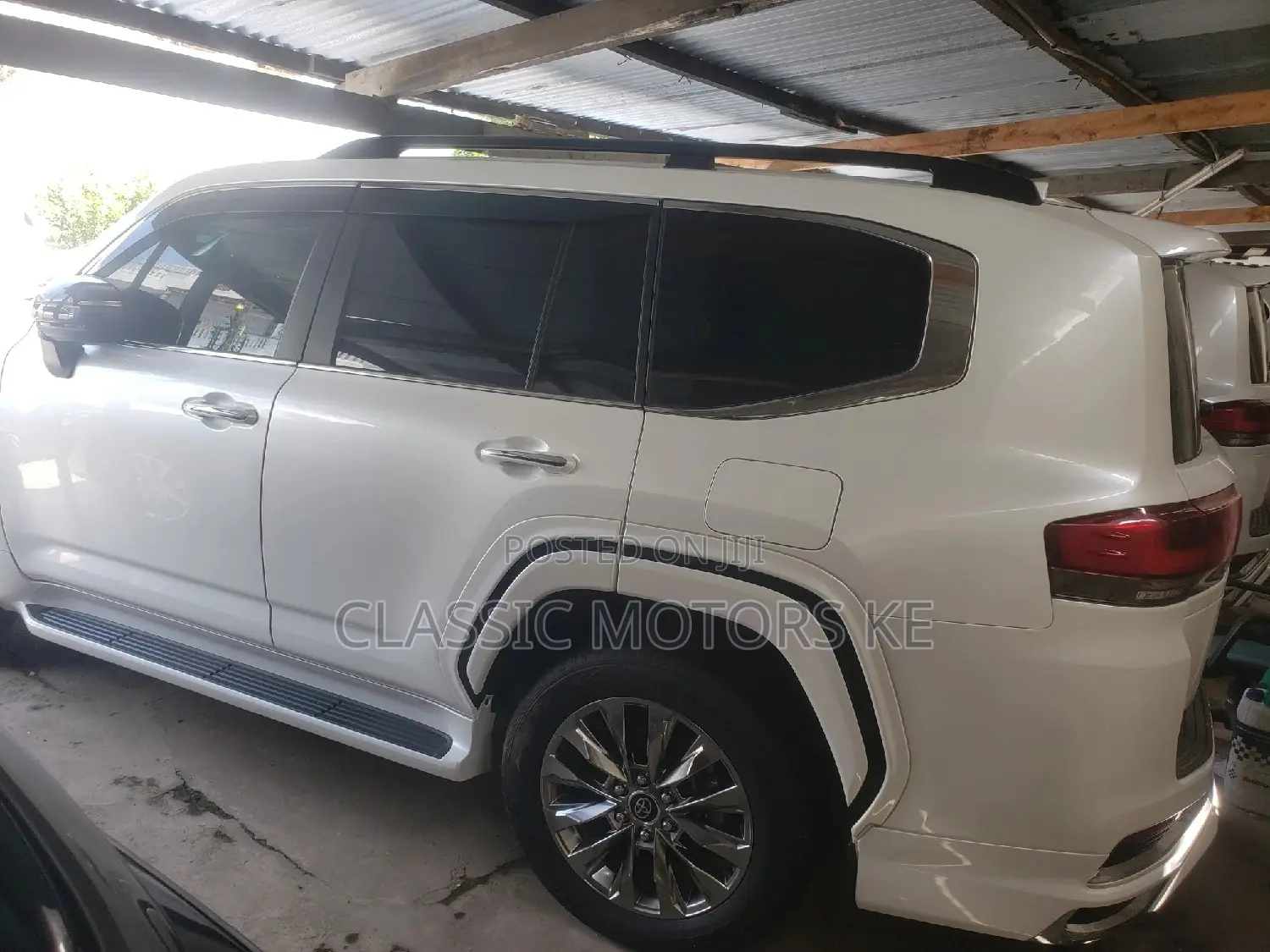 Toyota Land Cruiser 3.3 Diesel 4WD 2022 White