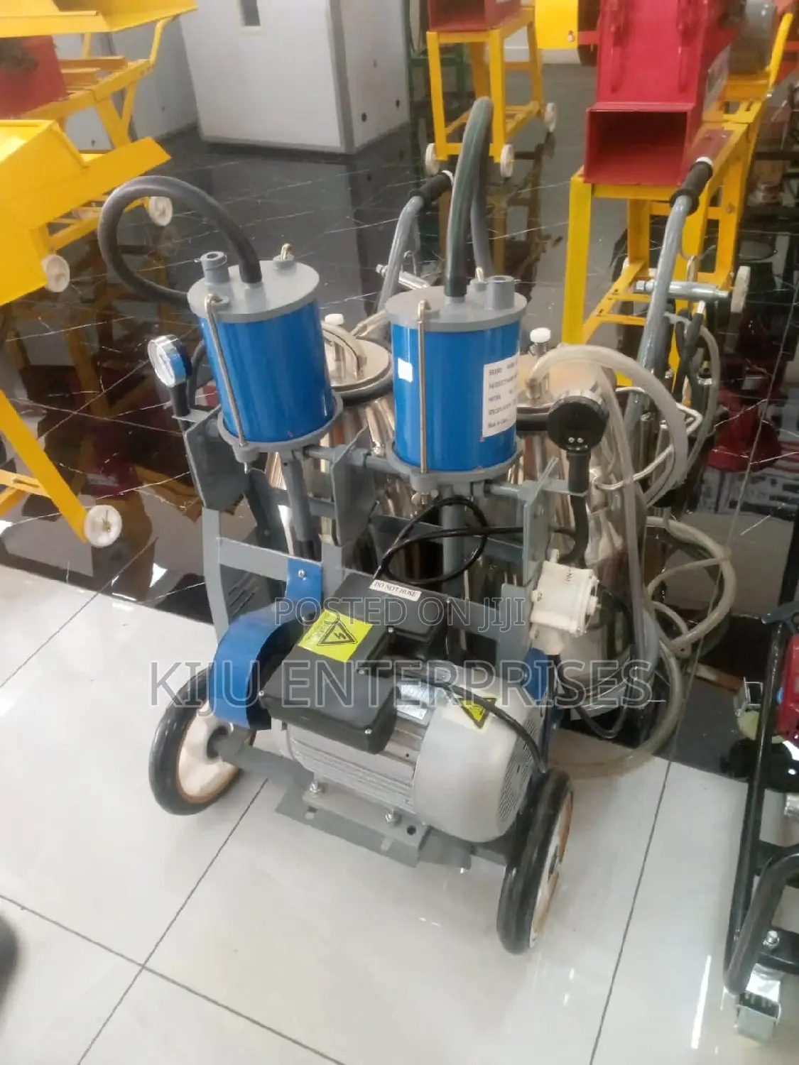 Double Milking Machin