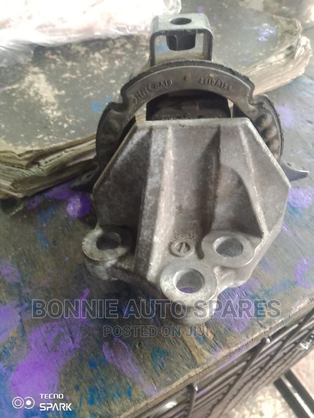 Nissan DAYZ Gearbox Mounting