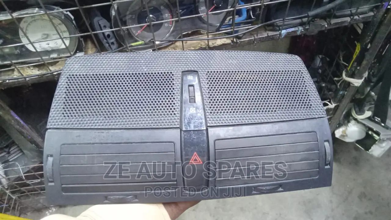 Toyota Mark X Dashboard Vent Available