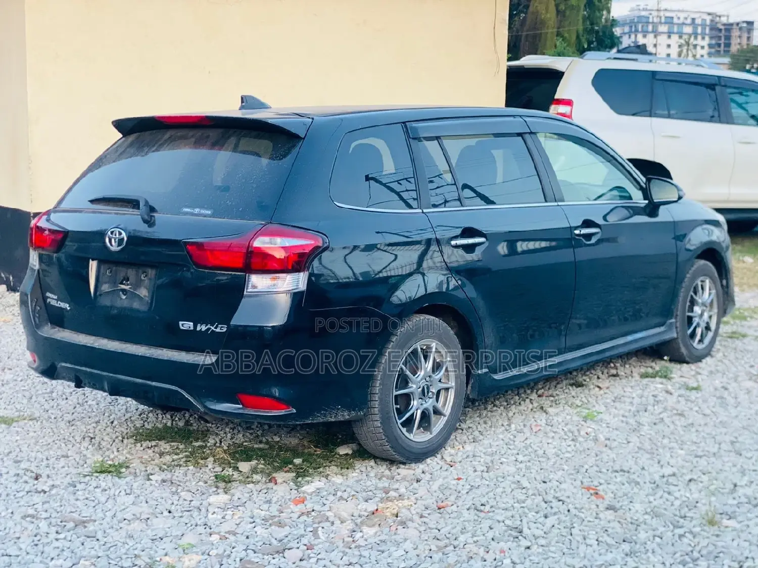 Toyota Corolla Fielder 2017 Black